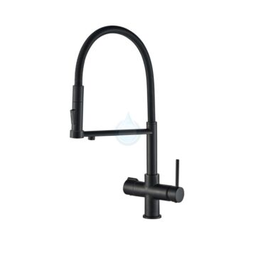 Štvorcestná batéria so sprchou nahrádza pôvodné vodovodné batérie a majú pohodlné ovládanie pomocou dvoch pák - filtrovaná a studená / teplá.