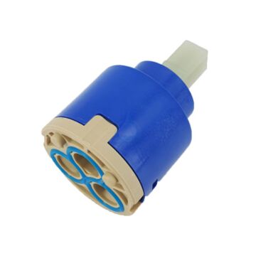 Náhradná kartuša pre trojcestné kuchynské batérie na vývod z teplej a studenej vody.