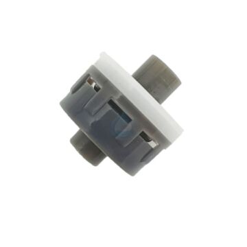 Perlátor, často označovaný aj ako šetrič vody alebo ľudovo sitko na batériu, je malé zariadenie montované na koniec výtokového ramienka batérie, ktoré má prekvapivo veľký vplyv na vašu spotrebu vody aj komfort pri jej používaní.